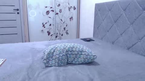 Snapshot of popkornmolli chatting on 02/19/25, 10:12 popkornmolli online show from 02/19/25, 10:12