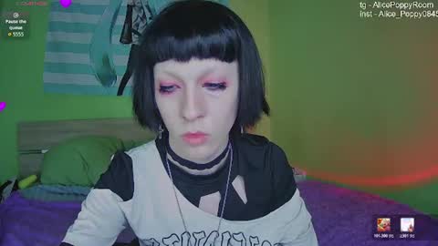 poppyfluffy online show from 06/25/26, 06:12