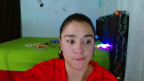 Snapshot of porcelainlux chatting on 12/27/24, 07:08 porcelainlux online show from 12/27/24, 07:08