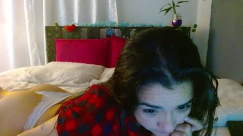 Snapshot of porcelainlux chatting on 01/15/25, 05:08 porcelainlux online show from 01/15/25, 05:08