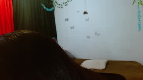 Snapshot of porcelainlux chatting on 03/12/25, 08:31 porcelainlux online show from 03/12/25, 08:31