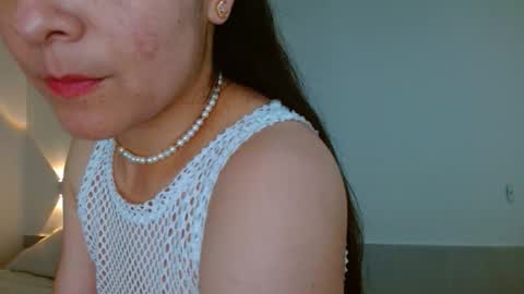 Snapshot of porcelainlux chatting on 11/17/25, 02:50 porcelainlux online show from 11/17/25, 02:50