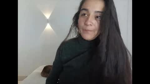 Snapshot of porcelainlux chatting on 03/07/26, 11:02 porcelainlux online show from 03/07/26, 11:02