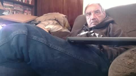 Snapshot of porkingit400 chatting on 12/25/24, 03:28 porkingit400 online show from 12/25/24, 03:28