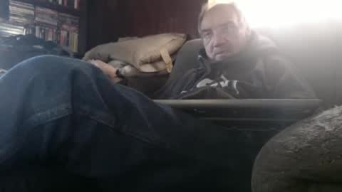 Snapshot of porkingit400 chatting on 12/26/24, 04:25 porkingit400 online show from 12/26/24, 04:25