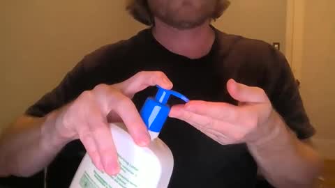 Snapshot of pornaddicted8 chatting on 09/19/25, 03:41 i heart porn online show from 09/19/25, 03:41