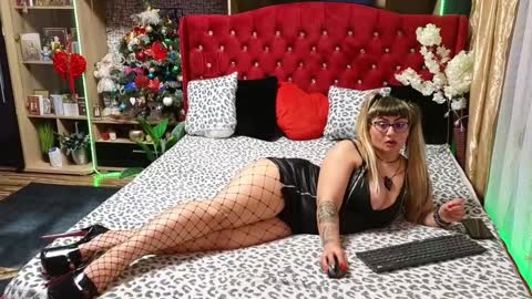 pornbubblebutt online show from 12/19/24, 05:29