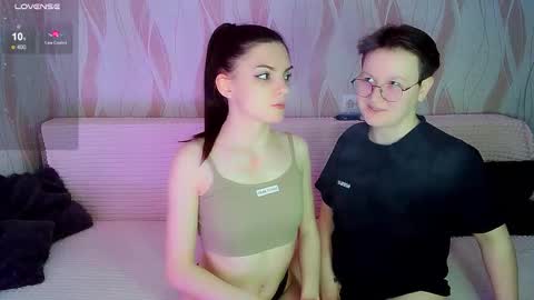 Ana and Tati online show from 12/04/25, 08:39