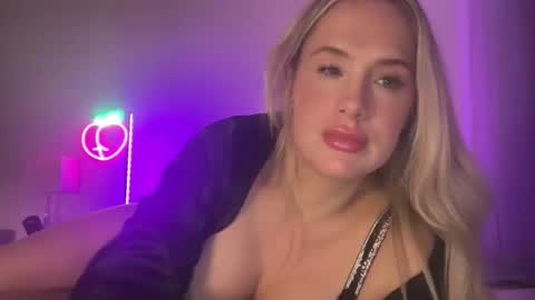 Snapshot of portiabanks chatting on 01/06/26, 04:27 Portia Banks online show from 01/06/26, 04:27