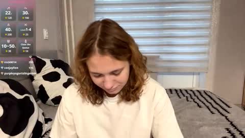 Snapshot of portiadunnuck chatting on 09/23/25, 05:43 Anna Vdovoch online show from 09/23/25, 05:43