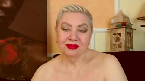 LADY POSH online show from 04/29/26, 07:42