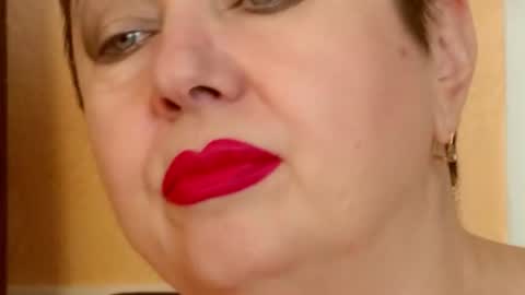 Snapshot of posh_lady chatting on 06/18/26, 09:41 LADY POSH online show from 06/18/26, 09:41