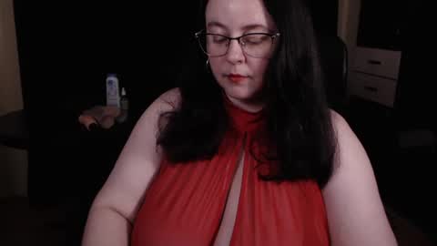 Snapshot of posh_mistress chatting on 11/03/25, 12:57 PoshMistres online show from 11/03/25, 12:57
