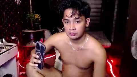 Snapshot of posiedon_cums chatting on 02/09/26, 05:39 VEeeAsian online show from 02/09/26, 05:39