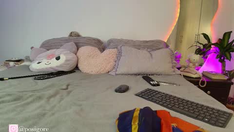 Anna Goth independient model online show from 11/14/25, 09:57