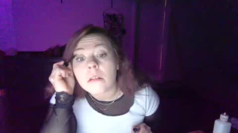 Snapshot of posionedxpeach chatting on 10/24/25, 01:13 posionedxpeach online show from 10/24/25, 01:13