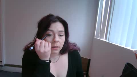 Snapshot of posionedxpeach chatting on 10/30/25, 08:42 posionedxpeach online show from 10/30/25, 08:42