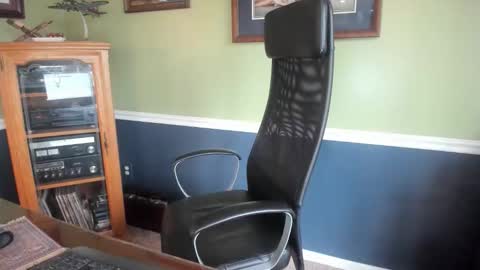 Snapshot of poundinmycock4u chatting on 11/19/25, 06:08 PoundinMyCock4U online show from 11/19/25, 06:08