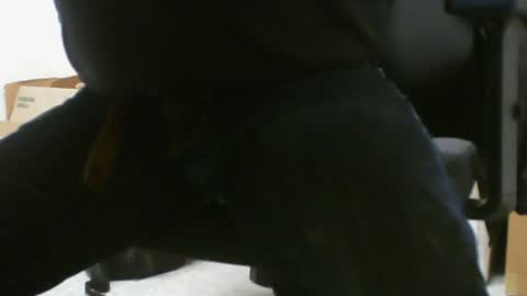 Snapshot of poundtownusa2016 chatting on 12/04/24, 08:29 ConchilDog online show from 12/04/24, 08:29