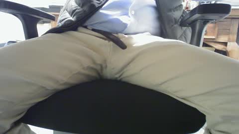 Snapshot of poundtownusa2016 chatting on 02/11/25, 10:50 ConchilDog online show from 02/11/25, 10:50