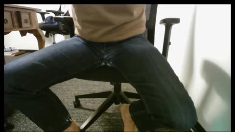 Snapshot of poundtownusa2016 chatting on 10/19/25, 05:02 ConchilDog online show from 10/19/25, 05:02