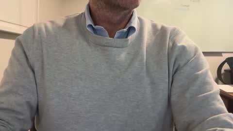 Snapshot of poundtownusa2016 chatting on 10/23/25, 01:54 ConchilDog online show from 10/23/25, 01:54