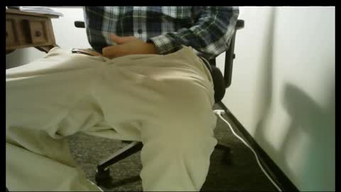 Snapshot of poundtownusa2016 chatting on 11/09/25, 04:05 ConchilDog online show from 11/09/25, 04:05