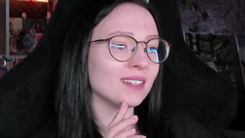 Snapshot of power_robynn chatting on 05/19/26, 04:02 Robyn online show from 05/19/26, 04:02