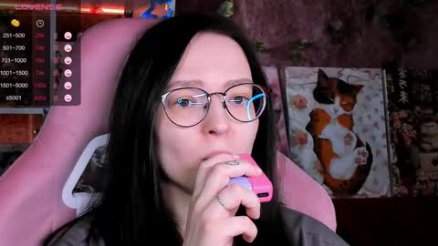 Snapshot of power_robynn chatting on 06/05/26, 03:29 Robyn online show from 06/05/26, 03:29