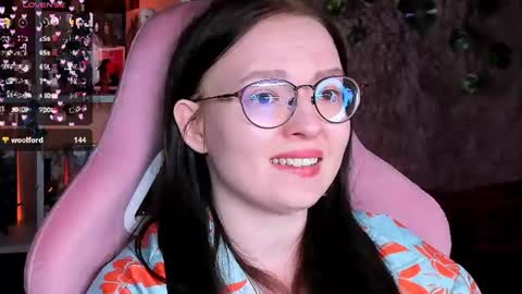 Snapshot of power_robynn chatting on 07/10/26, 04:42 Robyn online show from 07/10/26, 04:42
