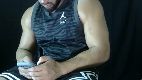 Snapshot of powerdmuscle chatting on 05/09/26, 11:21 powerdmuscle online show from 05/09/26, 11:21