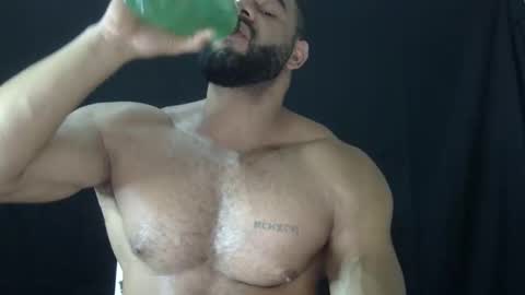 Snapshot of powerdmuscle chatting on 05/14/26, 11:00 powerdmuscle online show from 05/14/26, 11:00