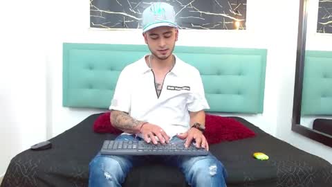   online show from 05/06/26, 04:08