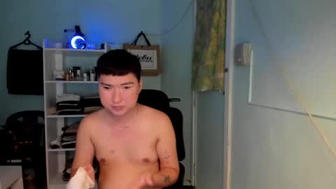 Snapshot of powerpuffcock chatting on 02/04/25, 12:00 powerpuffcock online show from 02/04/25, 12:00