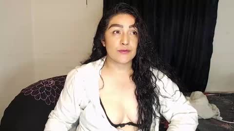 Snapshot of ppepittaaredd chatting on 09/15/25, 08:58 maryana online show from 09/15/25, 08:58