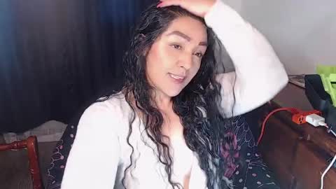 Snapshot of ppepittaaredd chatting on 05/18/26, 10:54 maryana online show from 05/18/26, 10:54