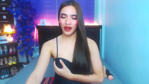 Snapshot of preciosa_banks69 chatting on 03/06/25, 05:43 preciosa_banks69 online show from 03/06/25, 05:43