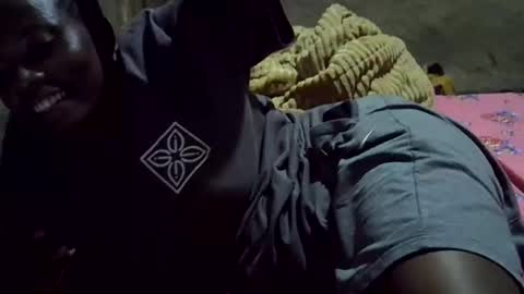 precious_nesh online show from 05/20/26, 06:36