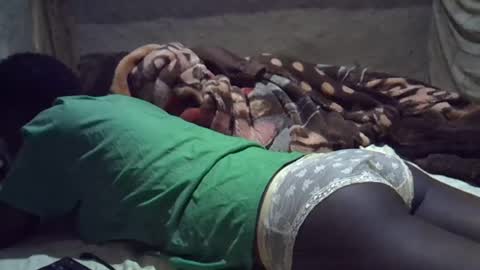 precious_nesh online show from 06/16/26, 03:42