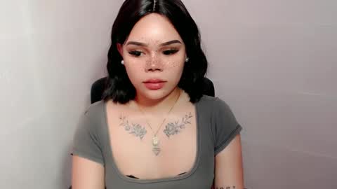 MAXXINE online show from 01/22/25, 08:17