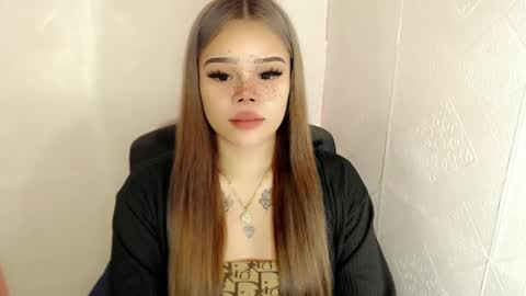 MAXXINE online show from 02/17/25, 11:02