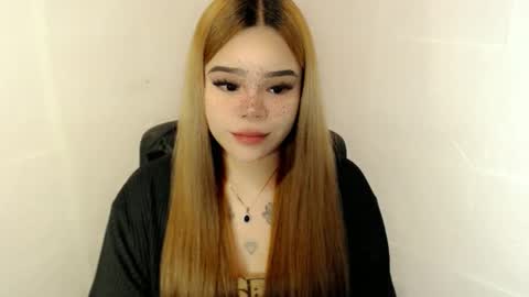 MAXXINE online show from 10/11/25, 03:06