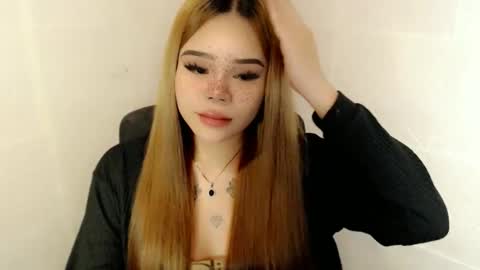 MAXXINE online show from 10/23/25, 05:07