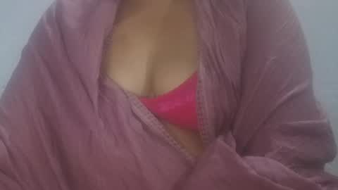 Snapshot of preet_punjaban02 chatting on 07/05/26, 05:42 preet_punjaban02 online show from 07/05/26, 05:42