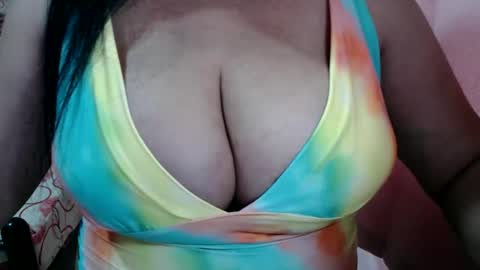 WELCOME IM SINGLE PREGNANT REALLY HARD TO BE A SINGLE WITH TWIN SO PLS STOP BEING RUDELIARWASTING TIME. BE CONSIDERATE. TNX online show from 10/19/25, 04:35