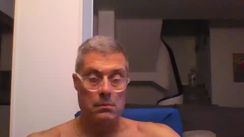 Snapshot of prendimisubito chatting on 07/10/26, 12:15 prendimisubito online show from 07/10/26, 12:15