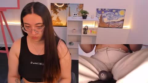 Camila  online show from 10/16/25, 01:01