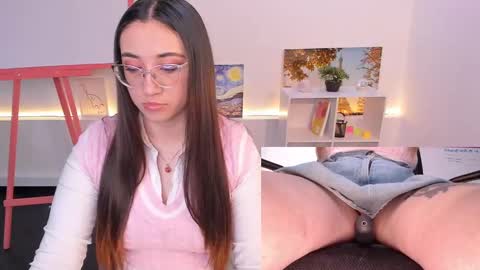 Camila  online show from 11/11/25, 12:05