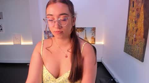 Camila  online show from 12/18/25, 12:11