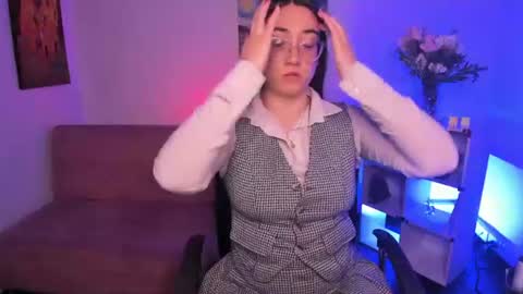 Camila  online show from 06/19/26, 11:47